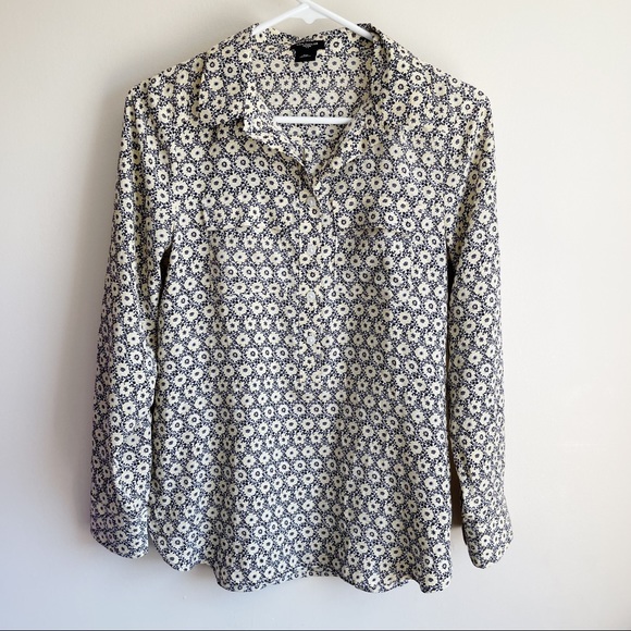Ann Taylor Tops - Ann Taylor Popover Floral Tab Sleeve Career Blouse